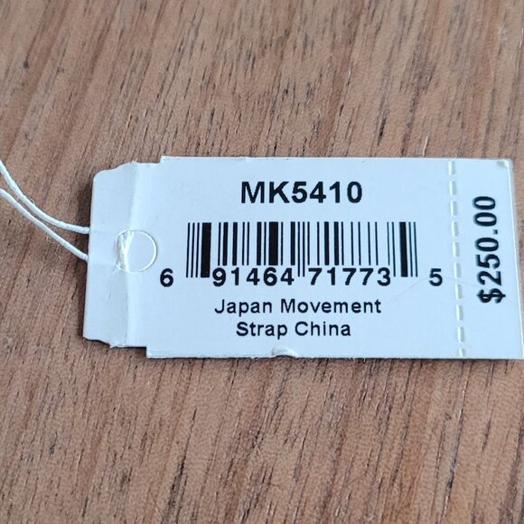 Michael Kors Oversized (43mm) Bel Aire Rose Gold Stainless Steel Watch - Picture 2 of 7